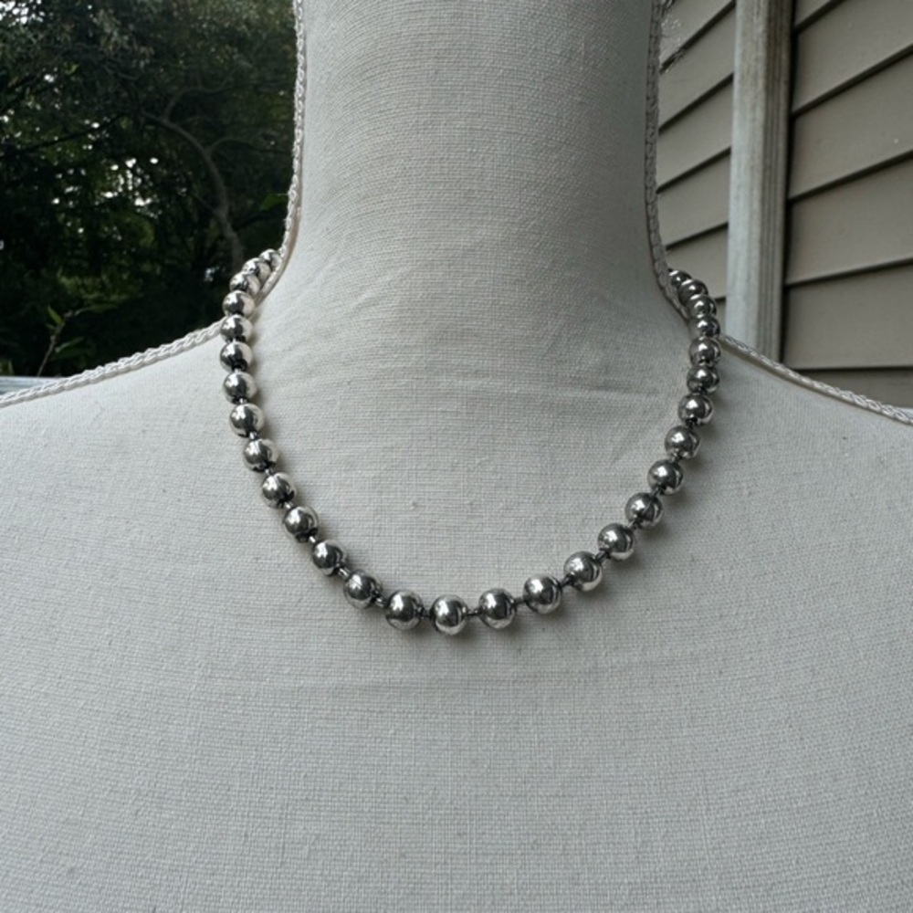 PENDANT NECKLACE